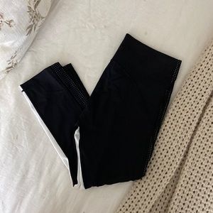 Athleta HIIT Mesh Capri - Black